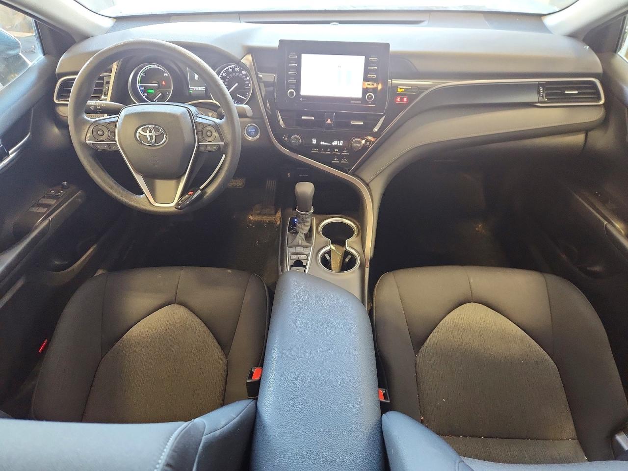 2021 TOYOTA CAMRY LE photo 15