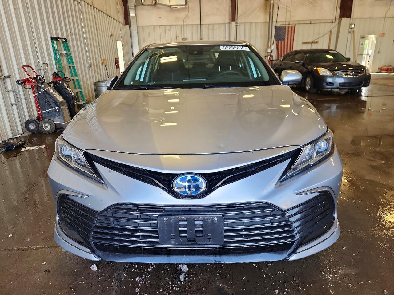 2021 TOYOTA CAMRY LE photo 9