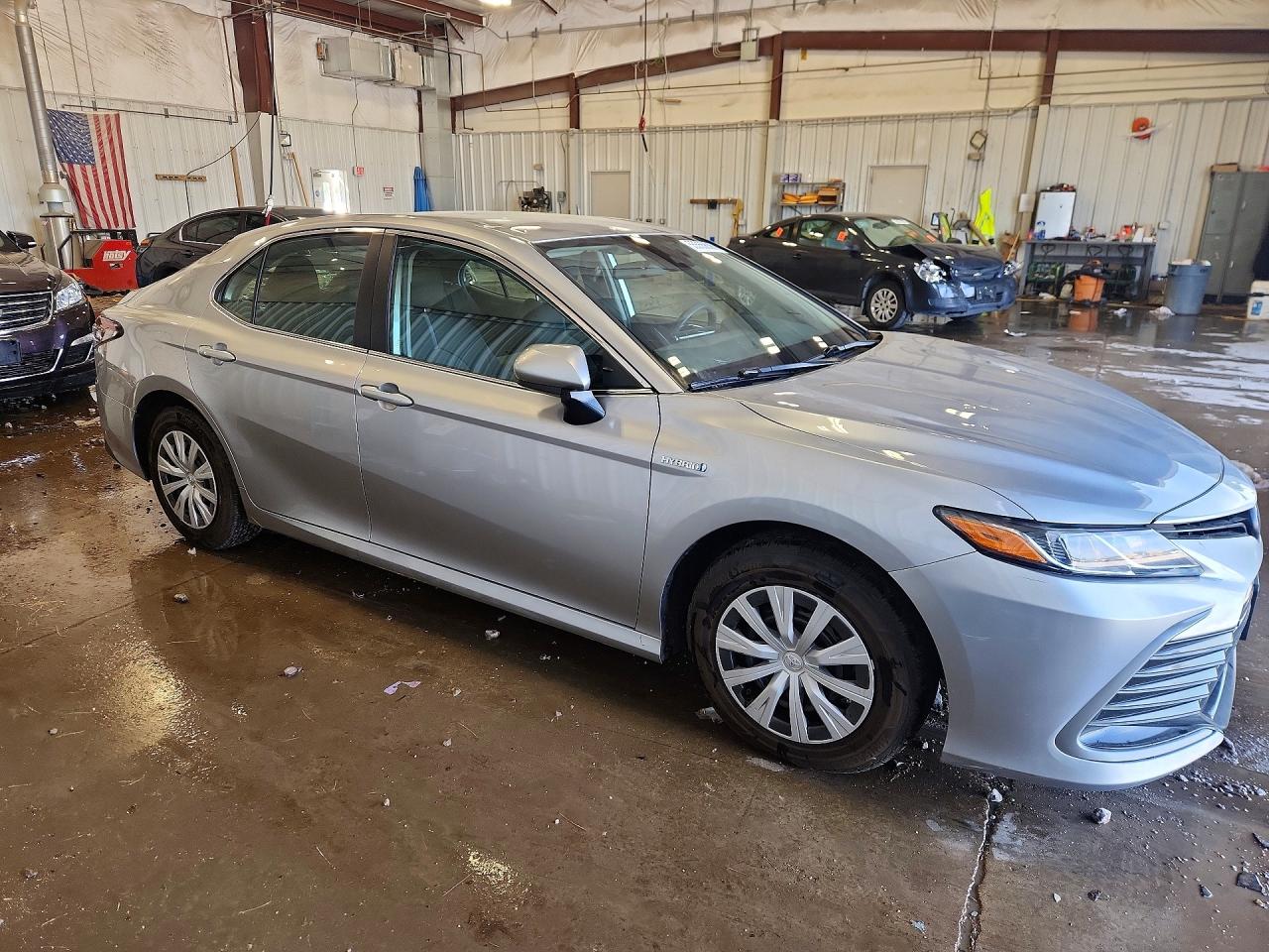 2021 TOYOTA CAMRY LE photo 7