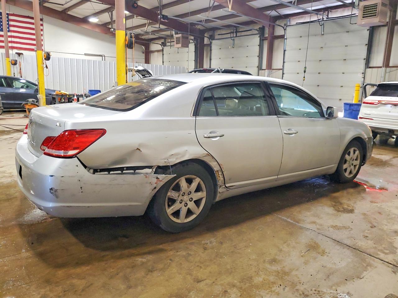 2006 TOYOTA AVALON XL photo 5