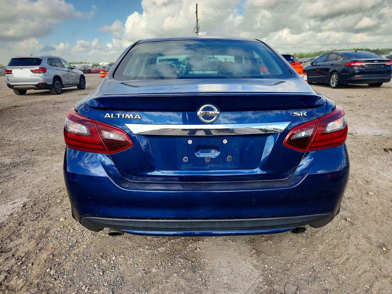 2017 NISSAN ALTIMA 2.5 SR photo 16