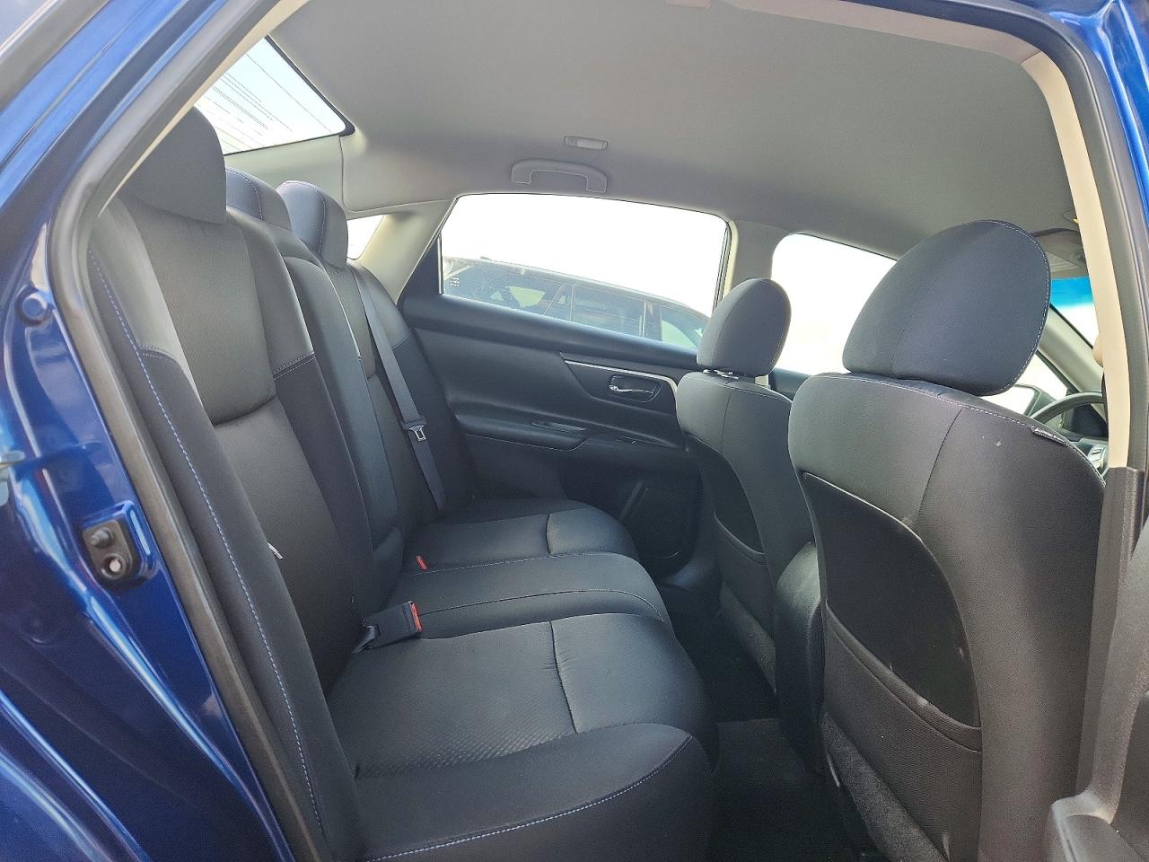 2017 NISSAN ALTIMA 2.5 SR photo 28