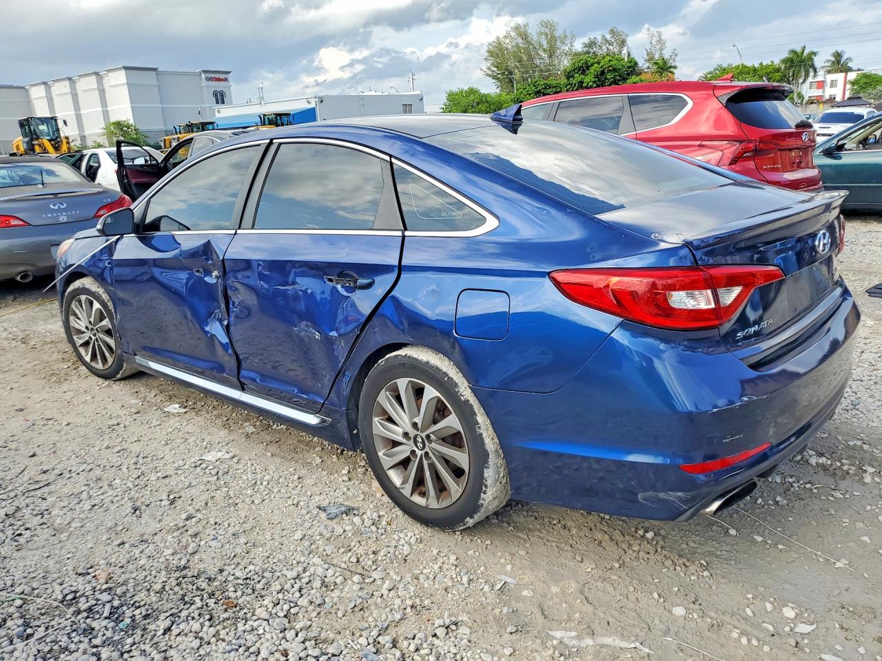 2015 HYUNDAI SONATA SPORT photo 4