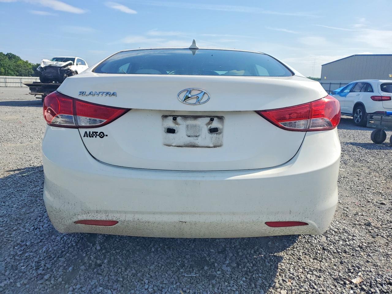2013 HYUNDAI ELANTRA GLS photo 6