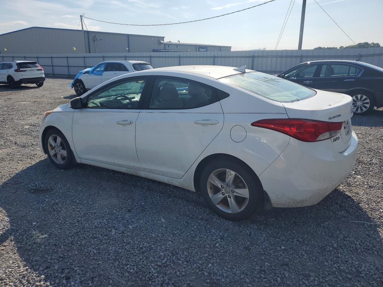 2013 HYUNDAI ELANTRA GLS photo 2