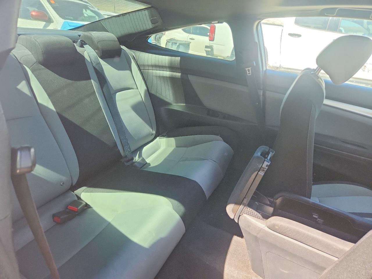 2016 HONDA CIVIC LX photo 28