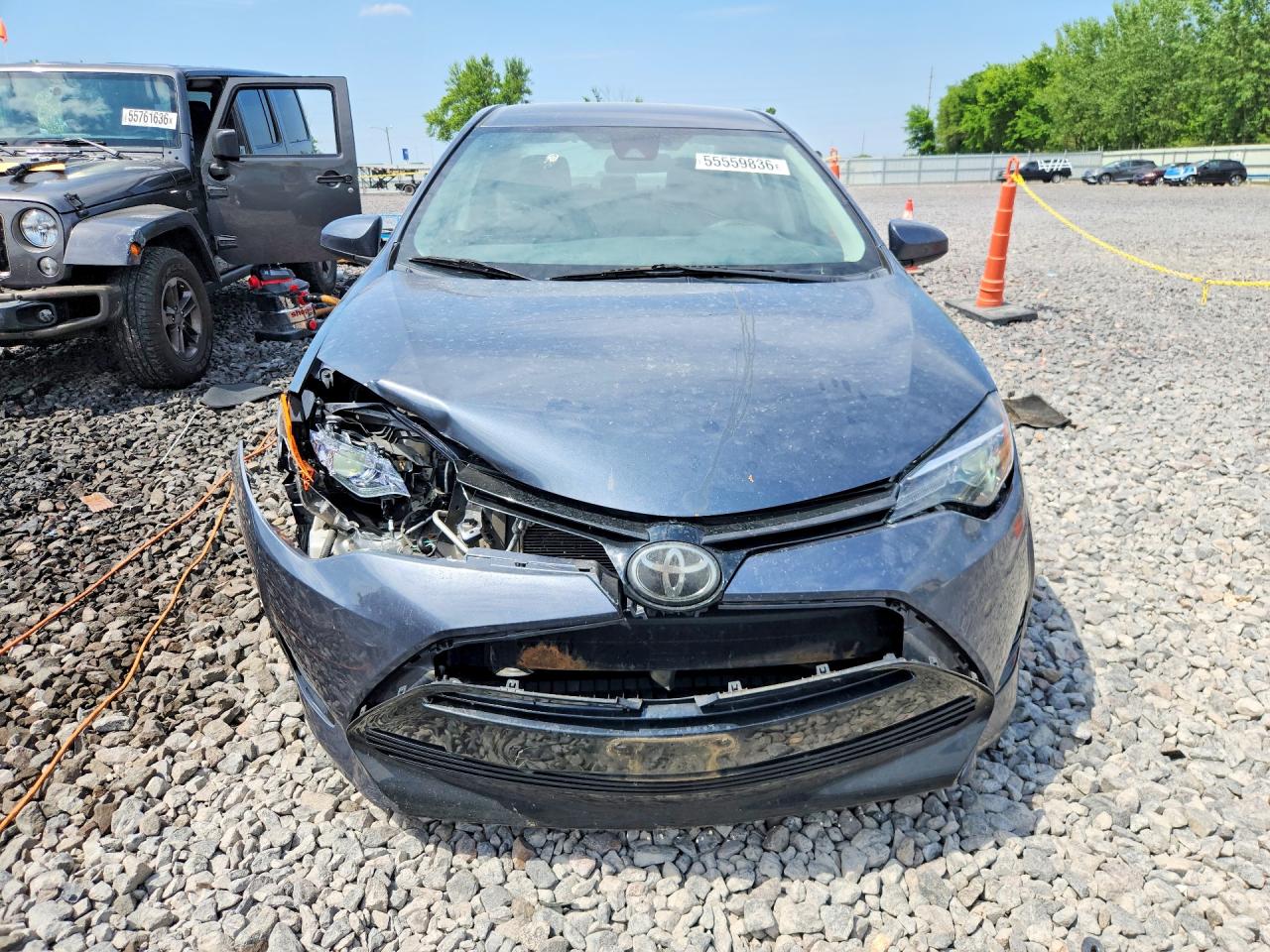 2018 TOYOTA COROLLA LE photo 9