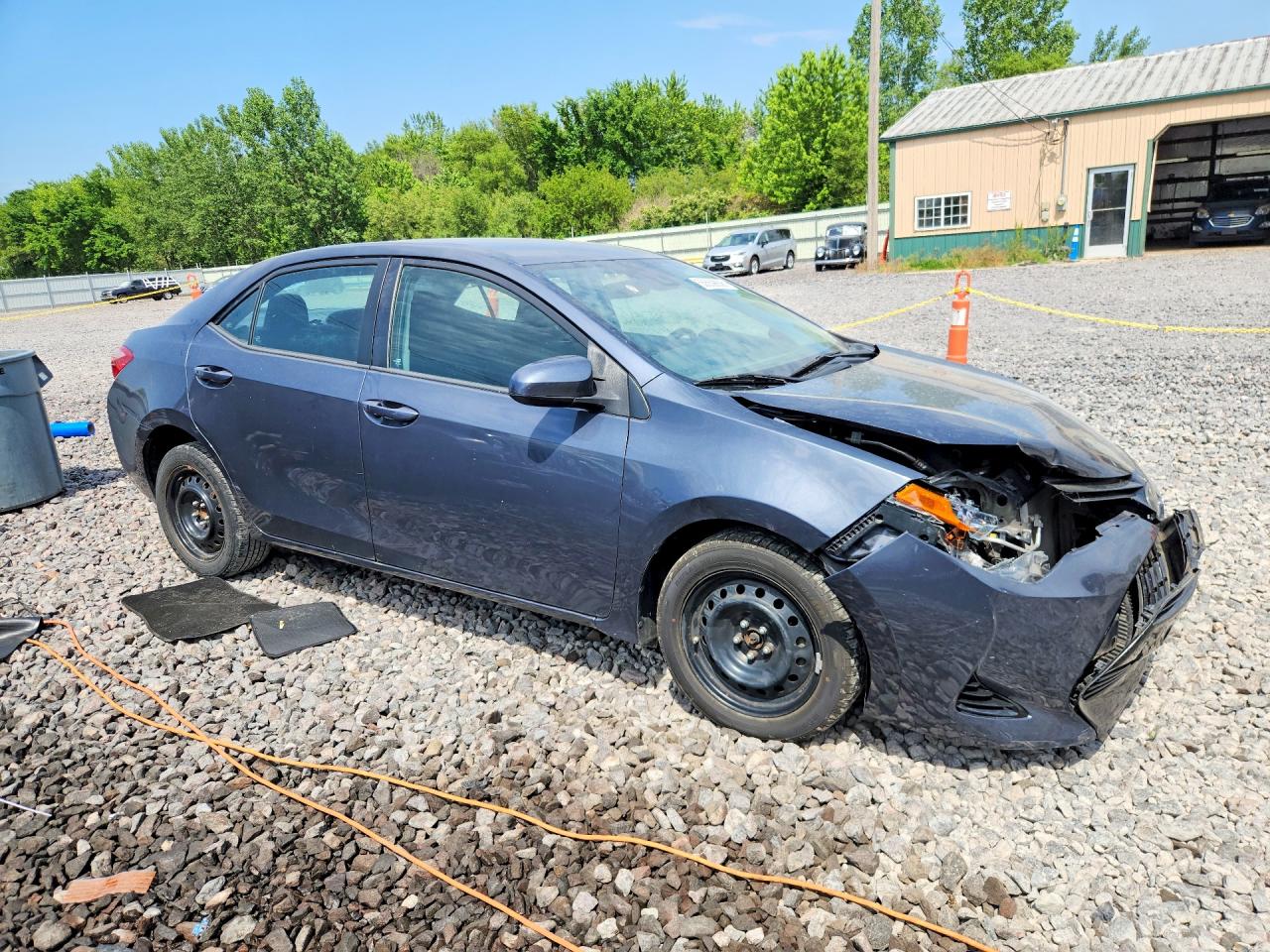 2018 TOYOTA COROLLA LE photo 7
