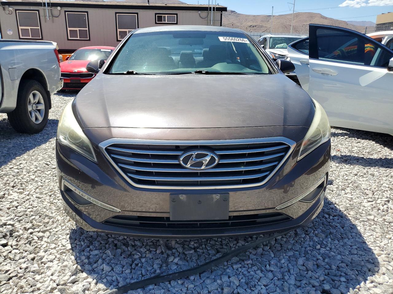 2015 HYUNDAI SONATA SE photo 9