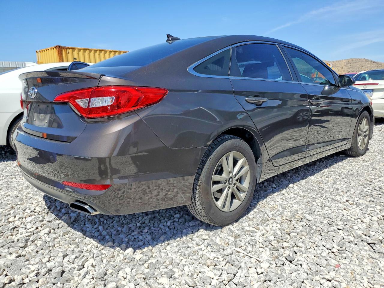 2015 HYUNDAI SONATA SE photo 5