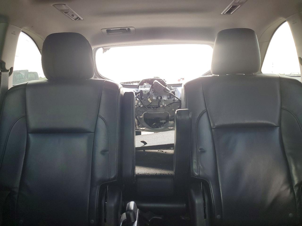 2014 TOYOTA HIGHLANDER XLE photo 28