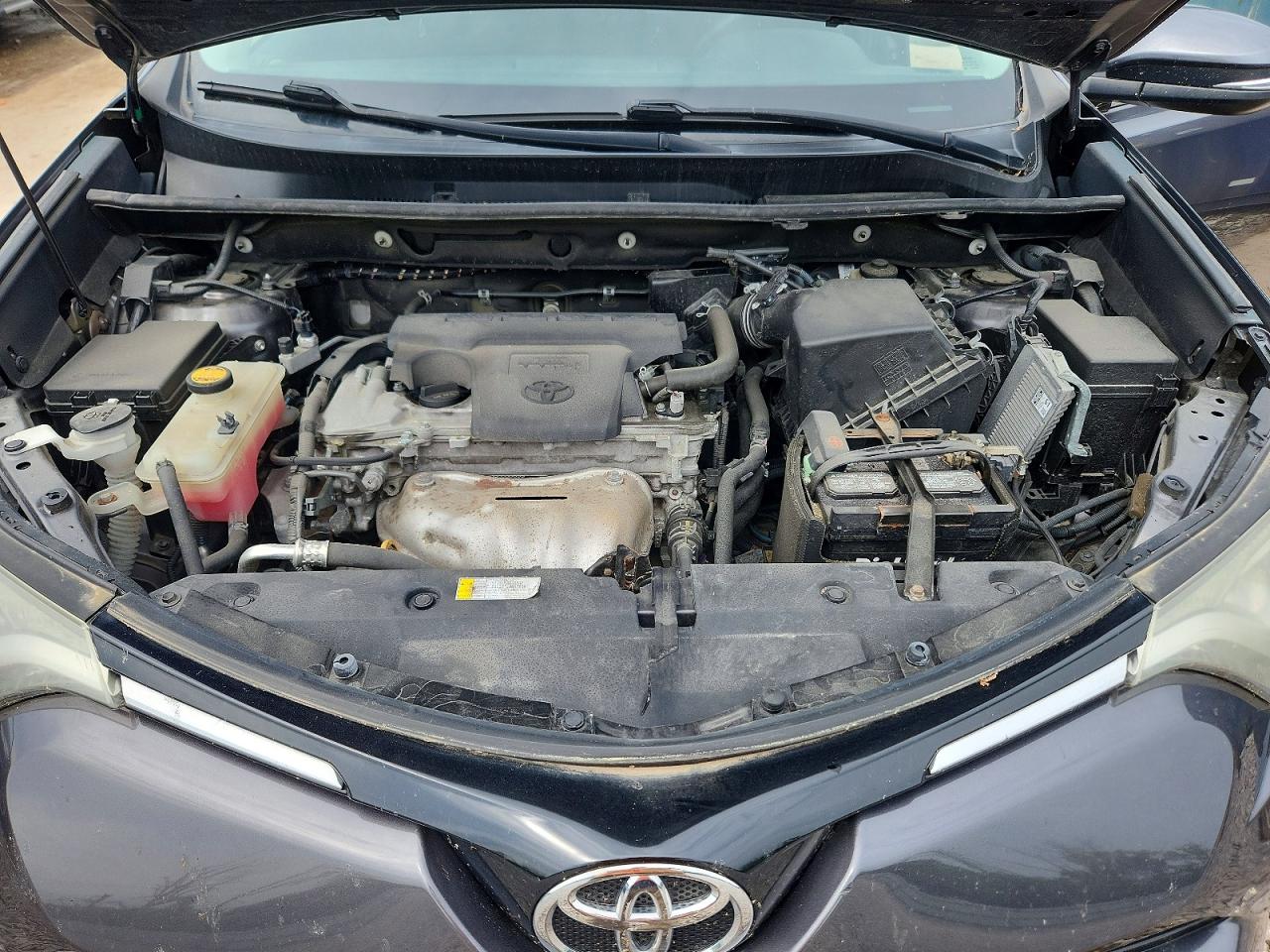 2016 TOYOTA RAV4 XLE photo 34