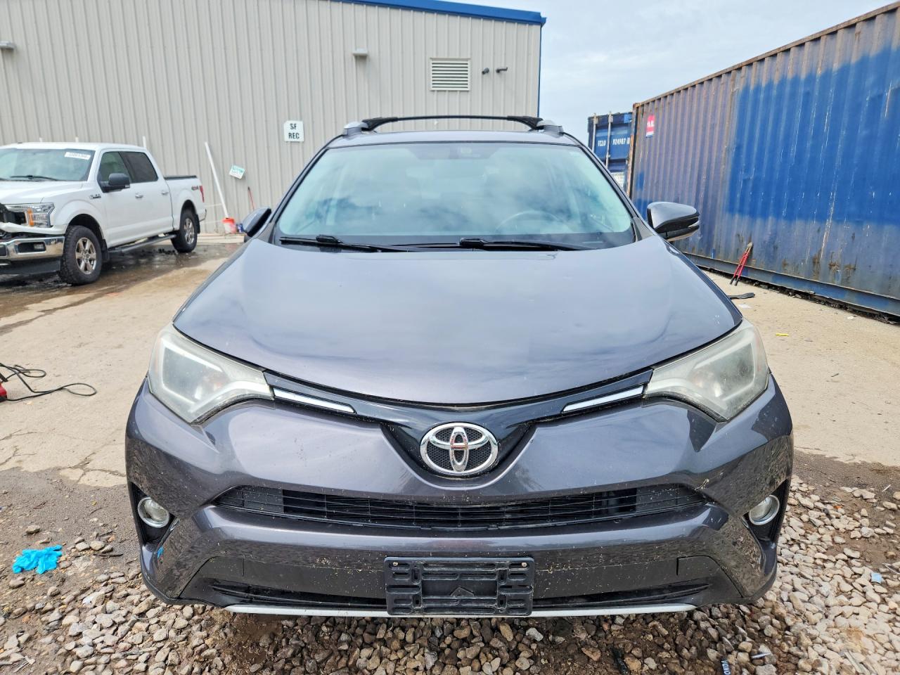 2016 TOYOTA RAV4 XLE photo 13