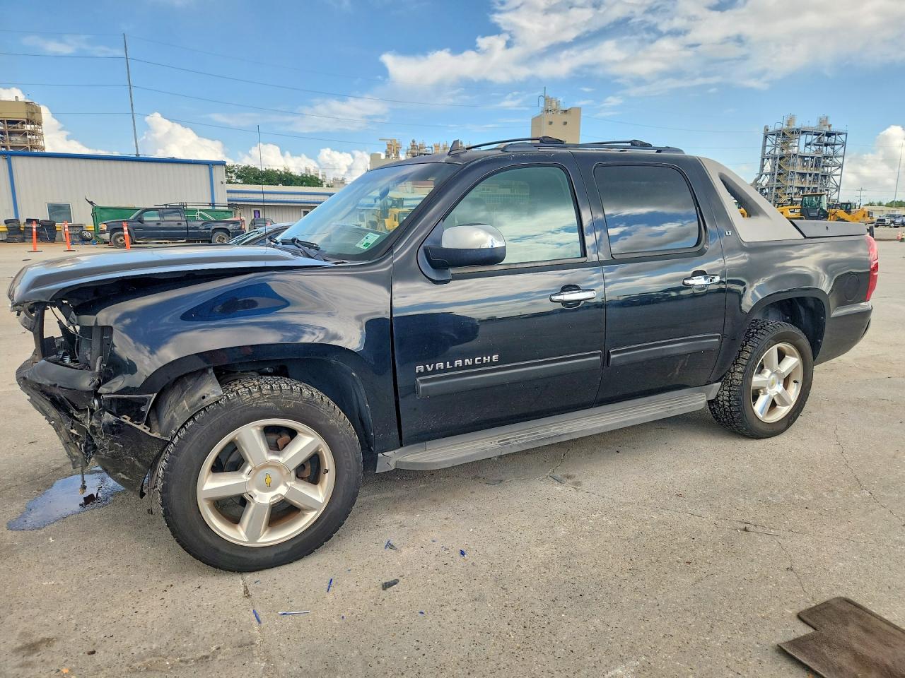 2011 CHEVROLET AVALANCHE