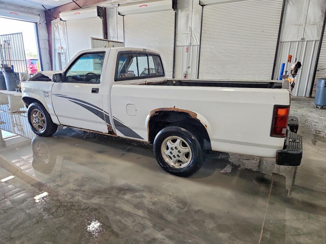 1995 DODGE DAKOTA photo 2