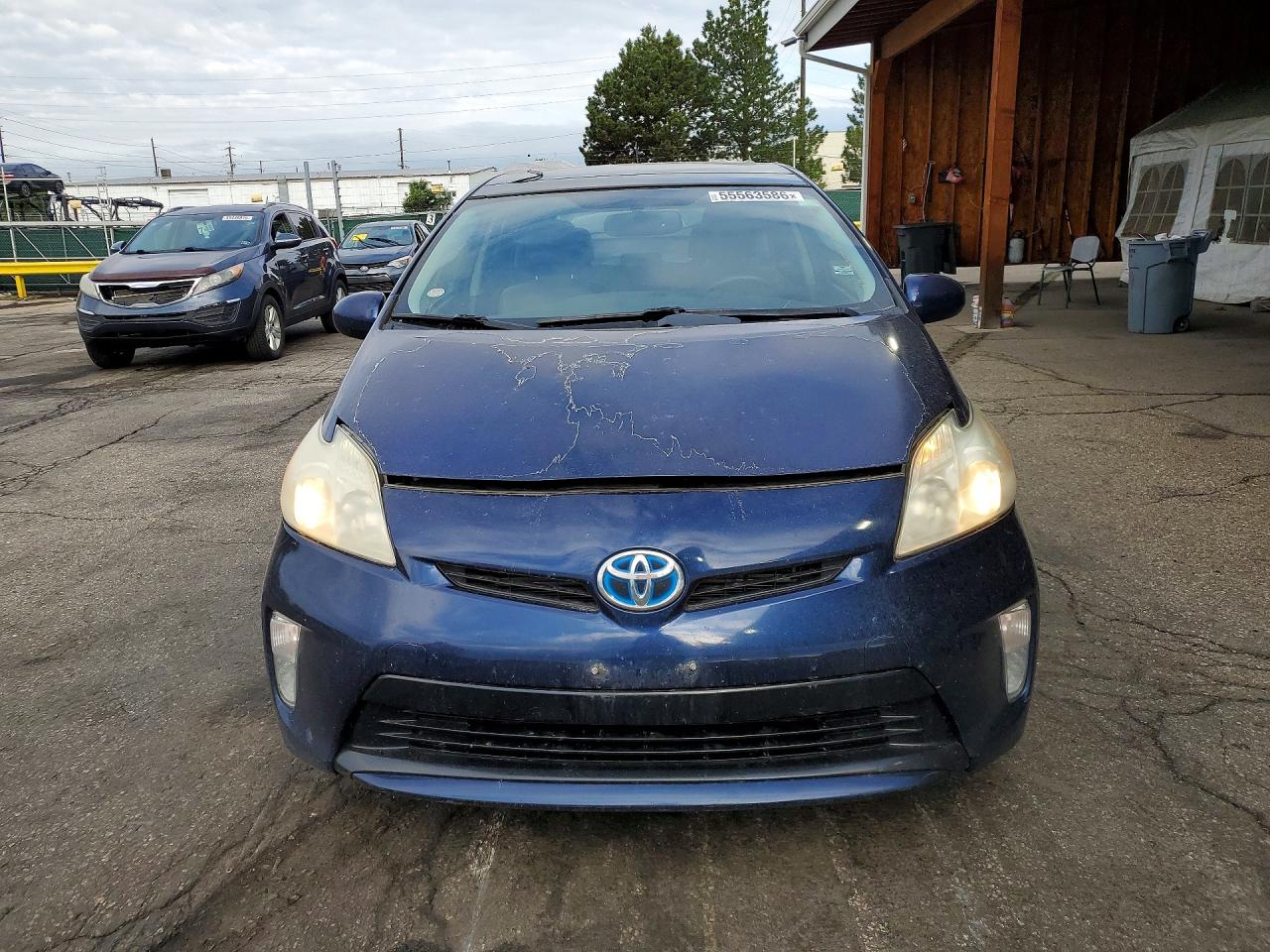 2013 TOYOTA PRIUS FOUR photo 9