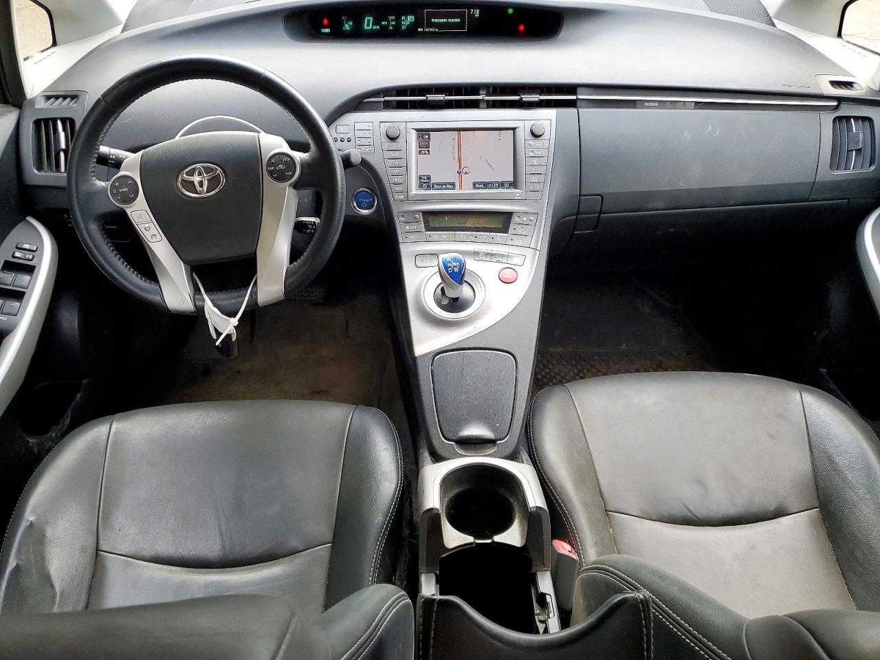 2013 TOYOTA PRIUS FOUR photo 15