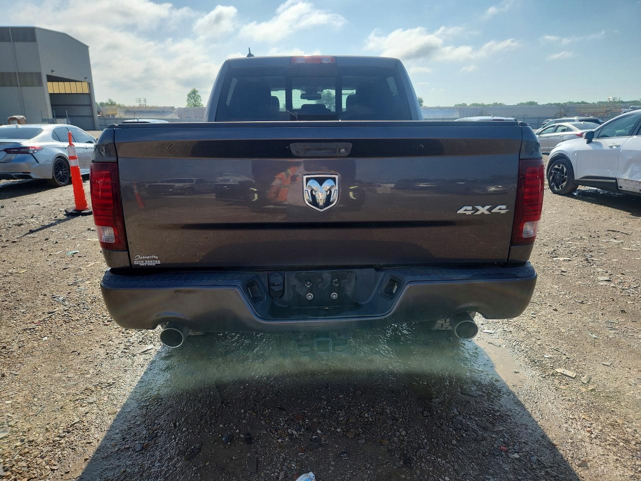 2014 RAM 1500 SPORT photo 16