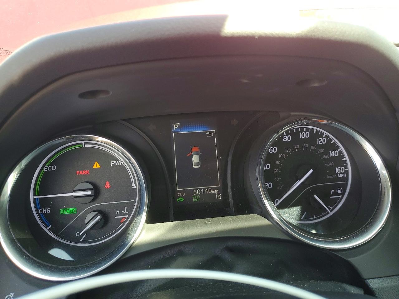 2019 TOYOTA CAMRY LE photo 9