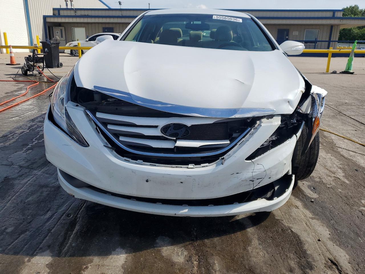 2014 HYUNDAI SONATA GLS photo 9