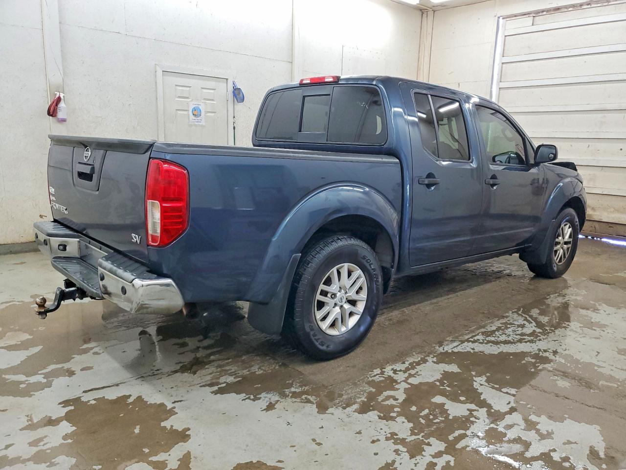 2017 NISSAN FRONTIER SV photo 3