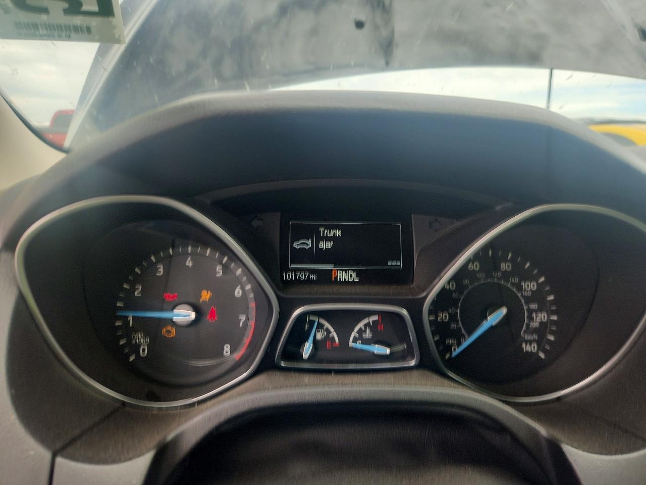 2015 FORD FOCUS SE photo 17