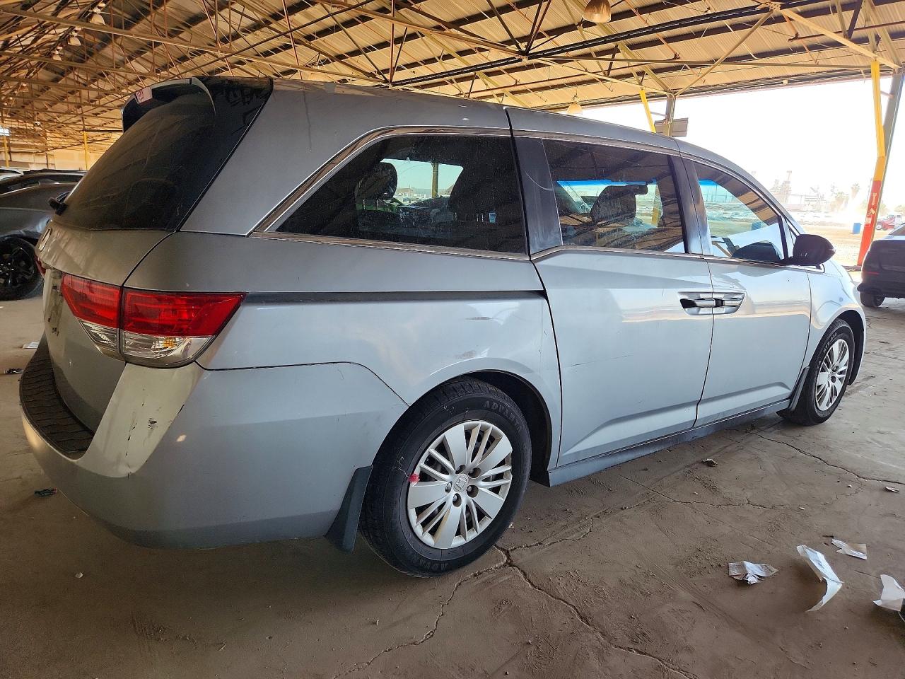 2016 HONDA ODYSSEY LX photo 5