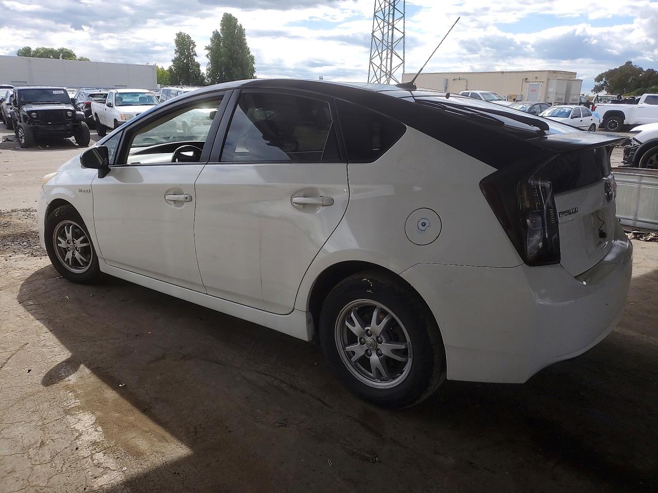 2010 TOYOTA PRIUS II photo 4