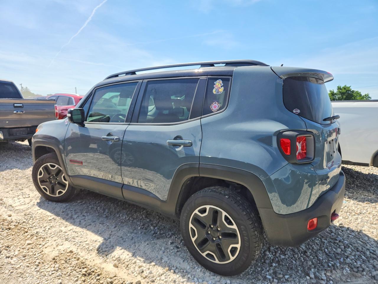 2017 JEEP RENEGADE TRAILHAWK photo 2