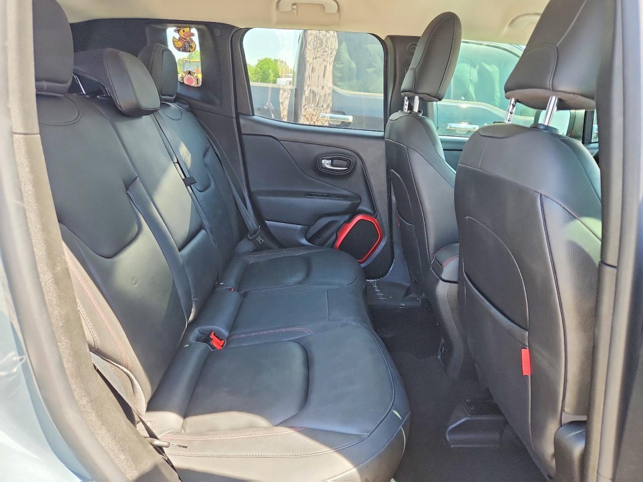 2017 JEEP RENEGADE TRAILHAWK photo 10