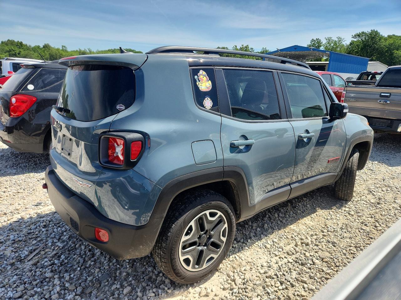 2017 JEEP RENEGADE TRAILHAWK photo 3
