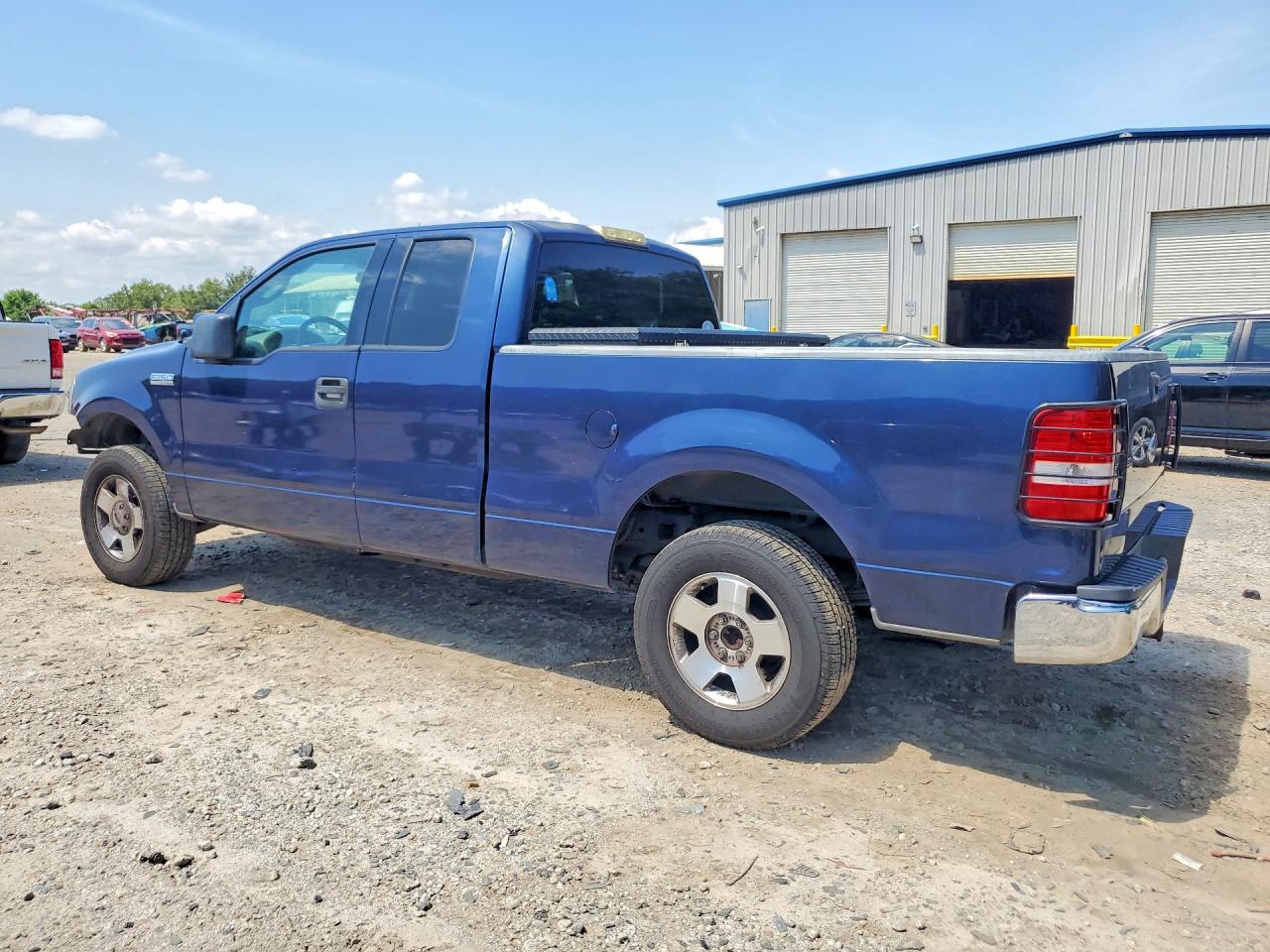 2004 FORD F150 photo 2