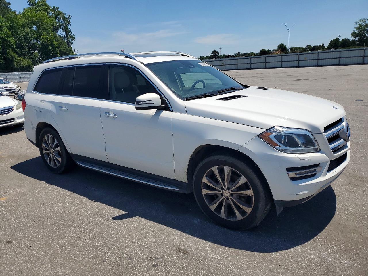2015 MERCEDES-BENZ GL 350 BLUETEC photo 4