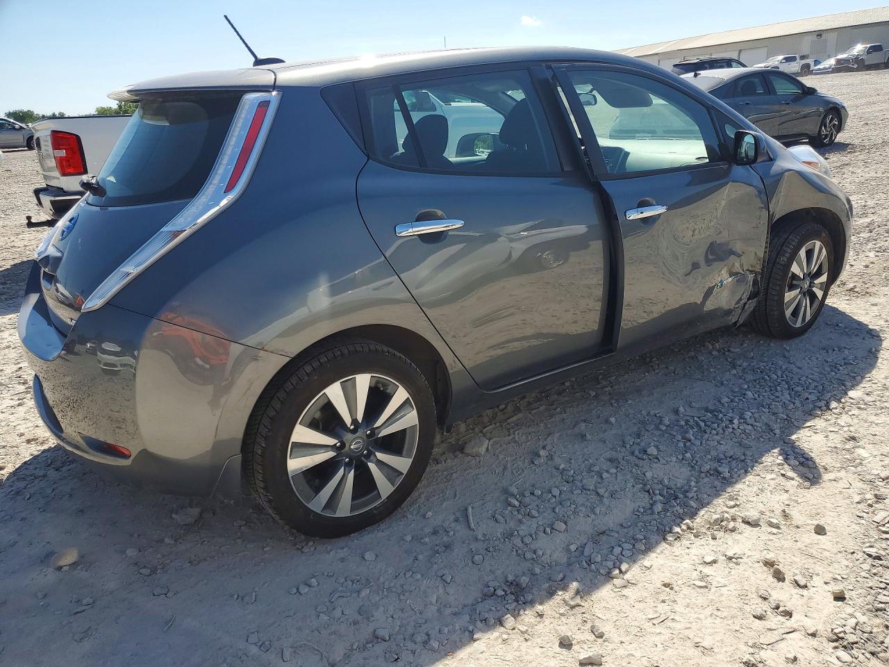 2017 NISSAN LEAF SV photo 7