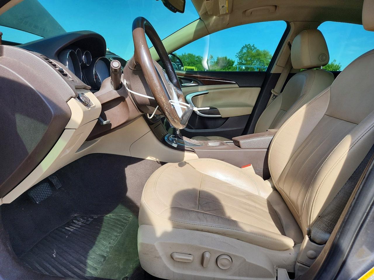 2011 BUICK REGAL CXL photo 13