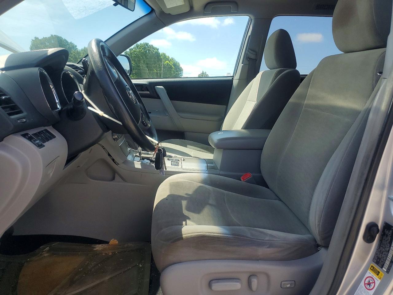 2013 TOYOTA HIGHLANDER PLUS photo 7