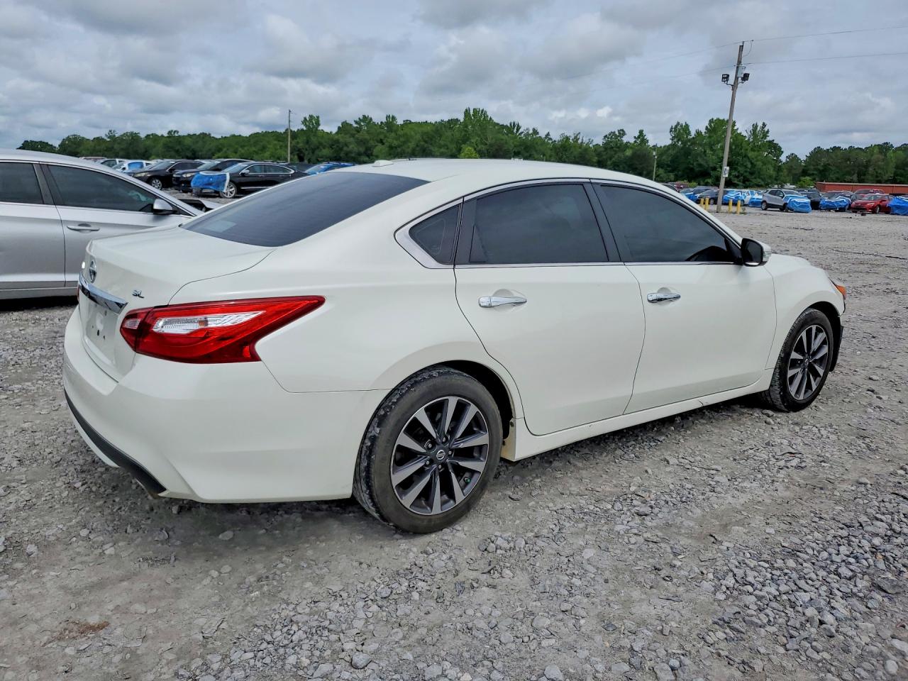 2017 NISSAN ALTIMA 2.5 SL photo 5