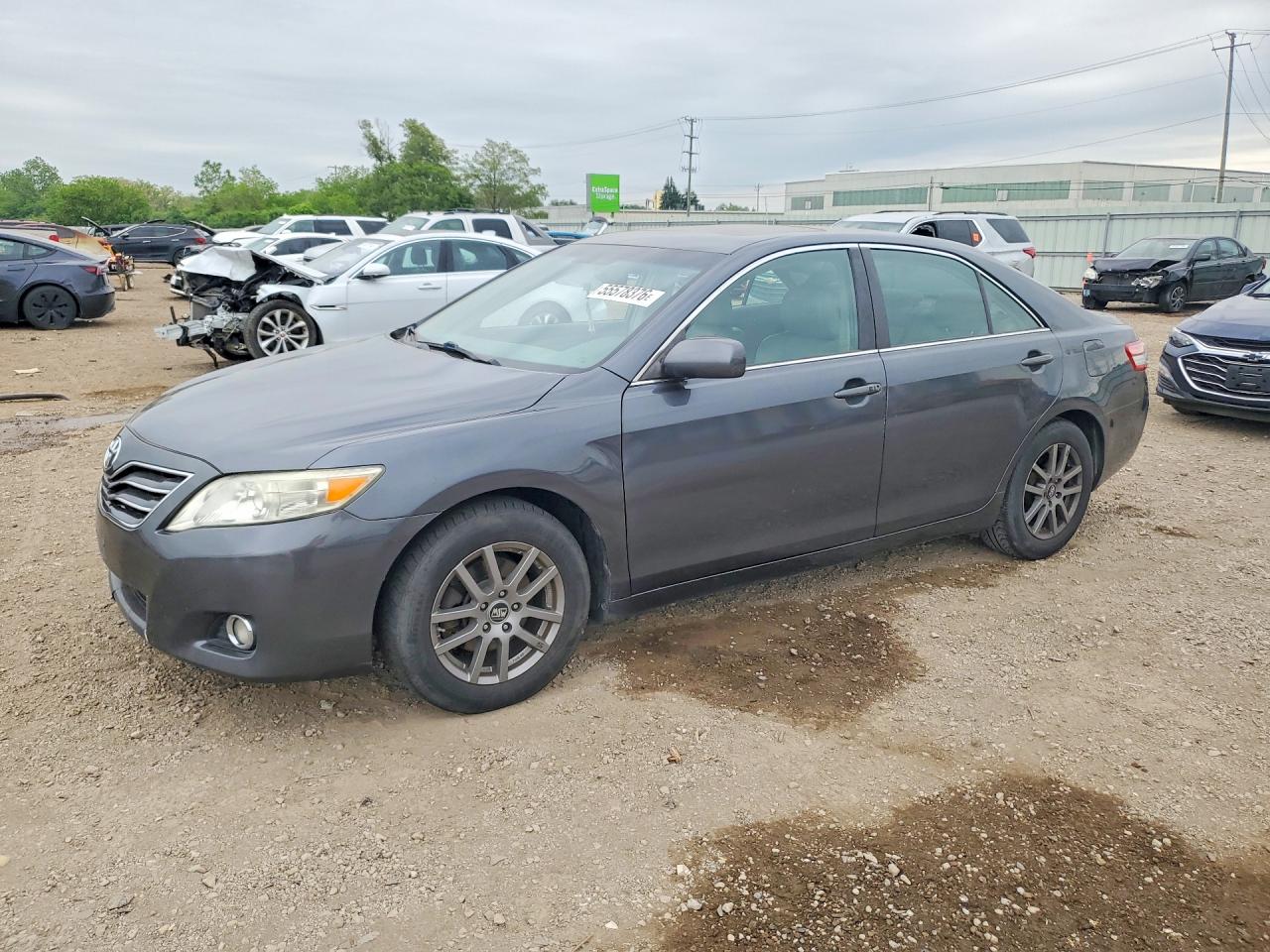 2011 TOYOTA CAMRY