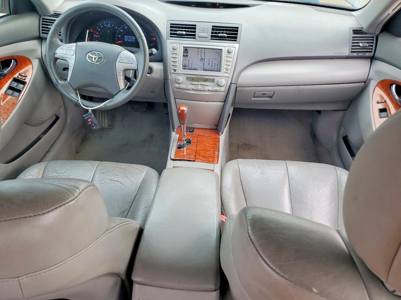 2011 TOYOTA CAMRY XLE V6 photo 22