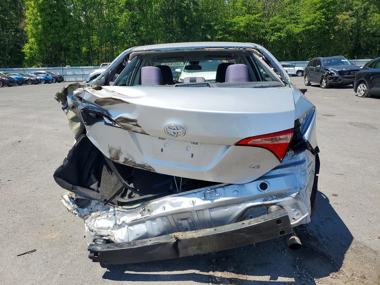 2018 TOYOTA COROLLA LE photo 11