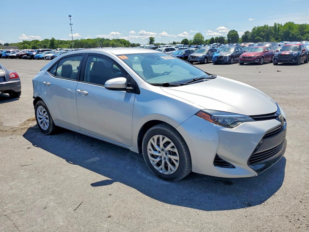 2018 TOYOTA COROLLA LE photo 7