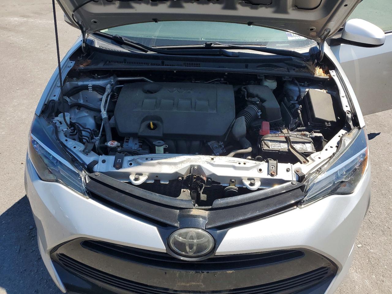 2018 TOYOTA COROLLA LE photo 21