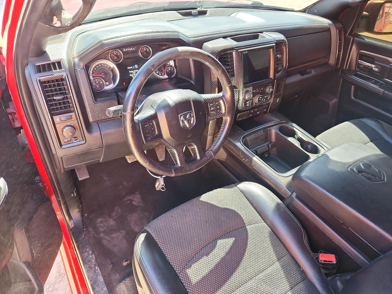 2016 RAM 1500 SPORT photo 8