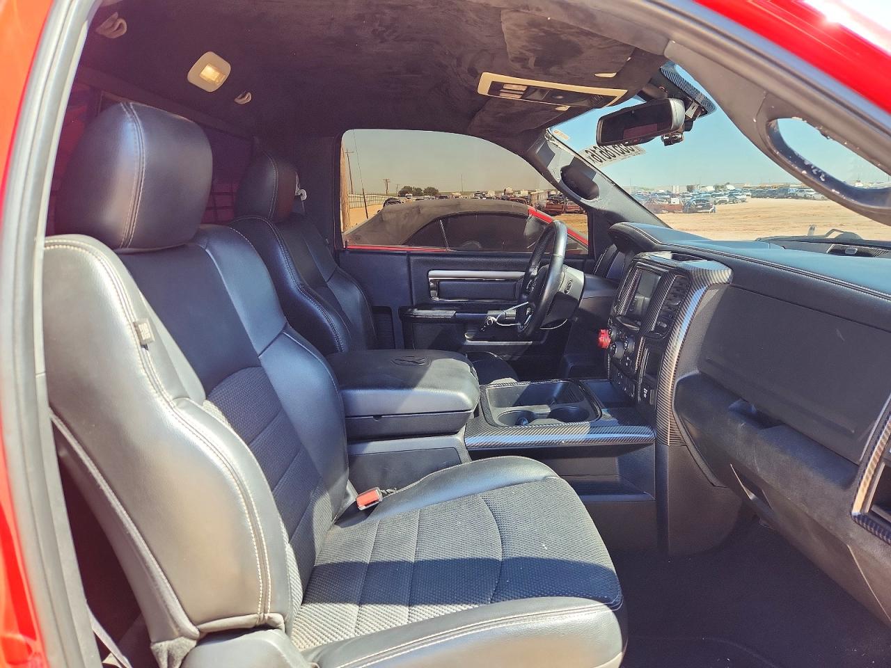 2016 RAM 1500 SPORT photo 10