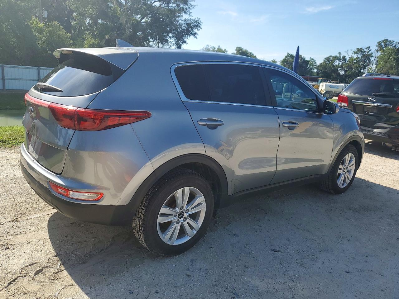 2019 KIA SPORTAGE LX photo 5