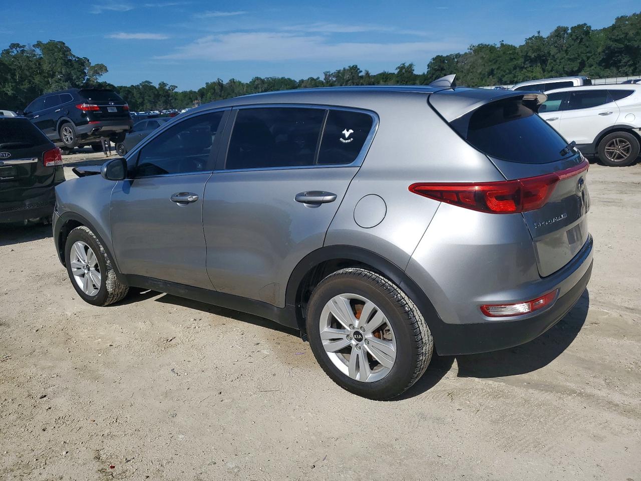 2019 KIA SPORTAGE LX photo 3