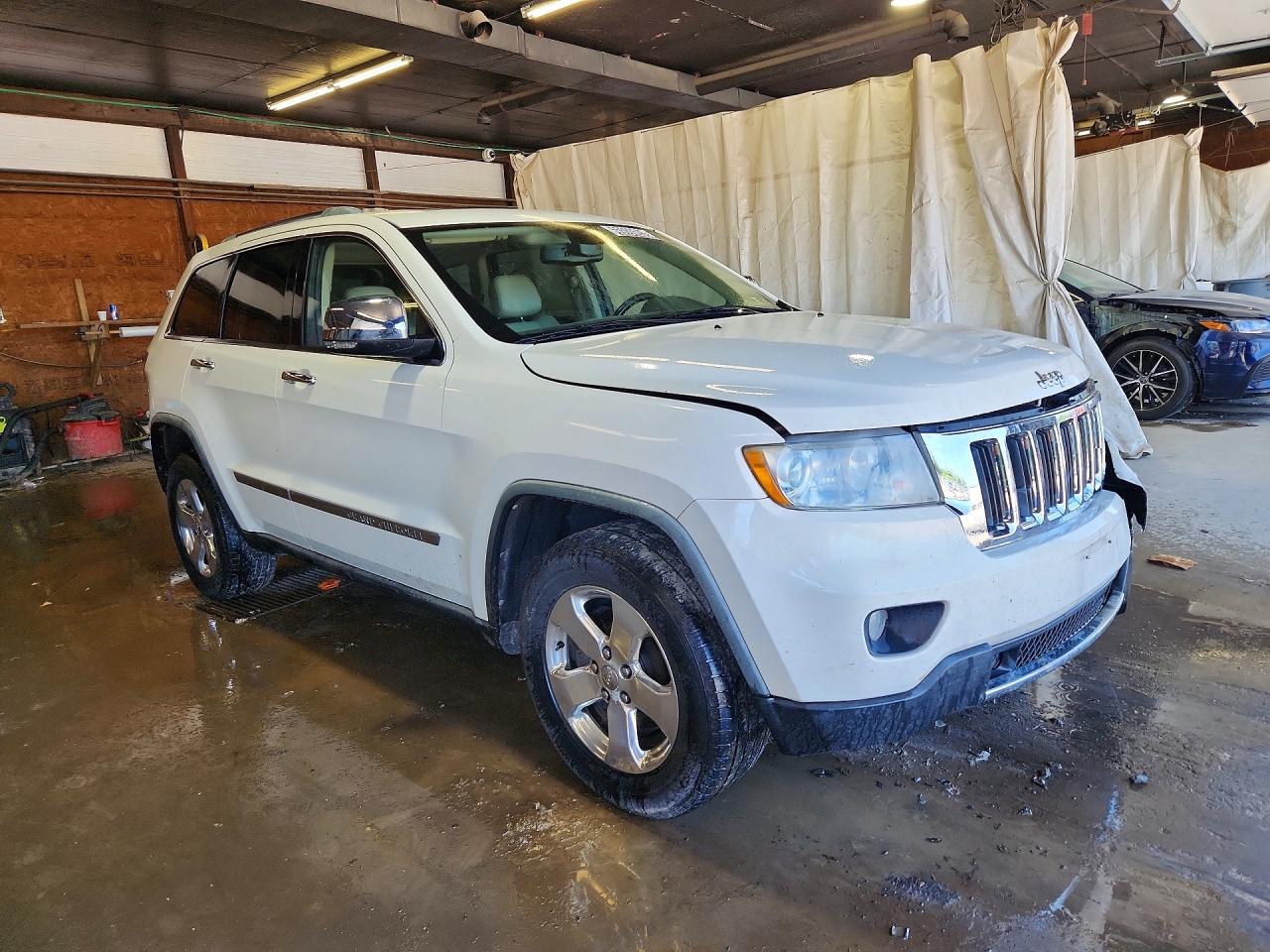 2011 JEEP GRAND CHEROKEE LIMITED photo 10