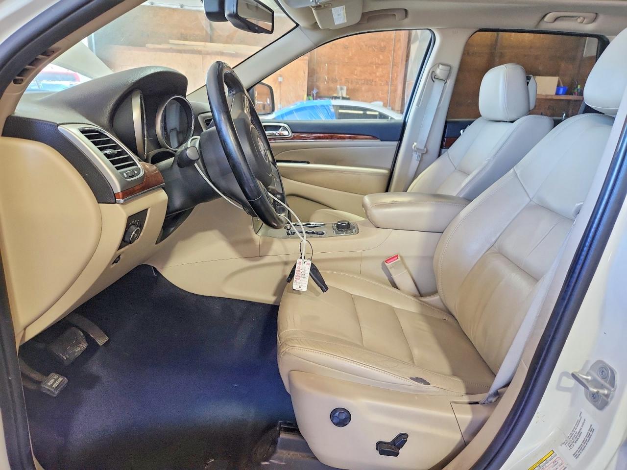 2011 JEEP GRAND CHEROKEE LIMITED photo 19