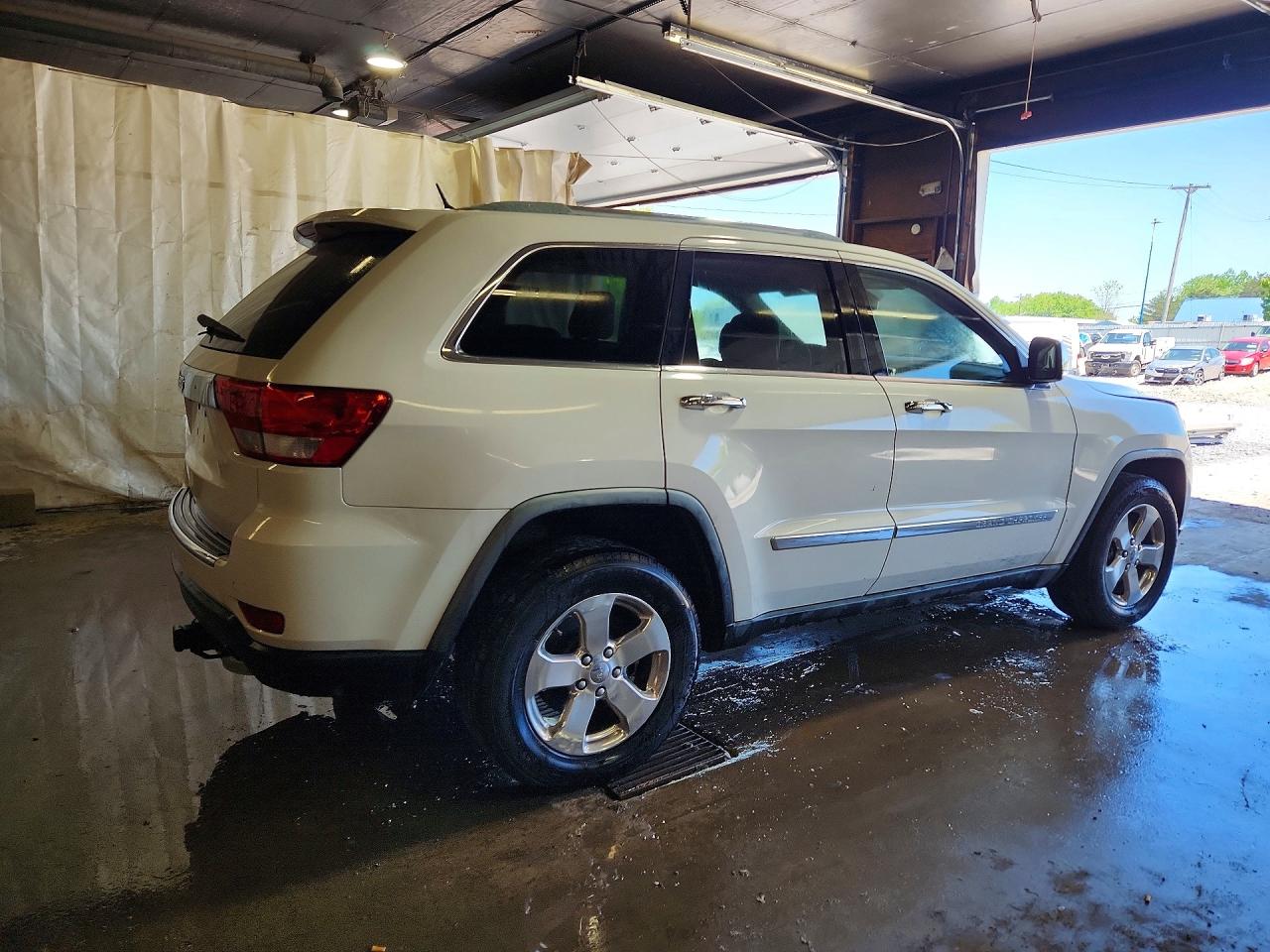 2011 JEEP GRAND CHEROKEE LIMITED photo 7