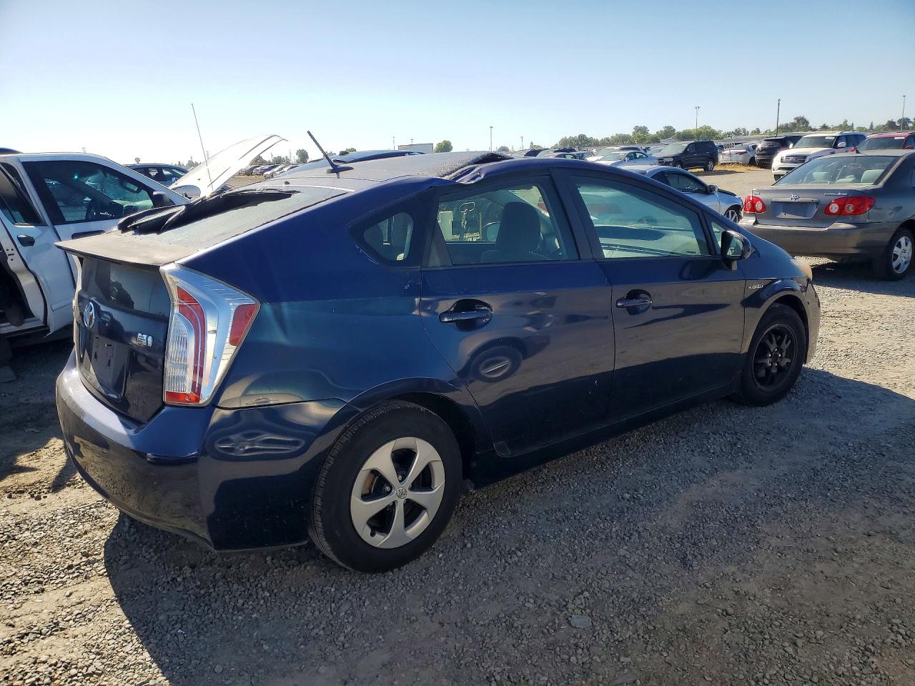 2012 TOYOTA PRIUS THREE photo 7